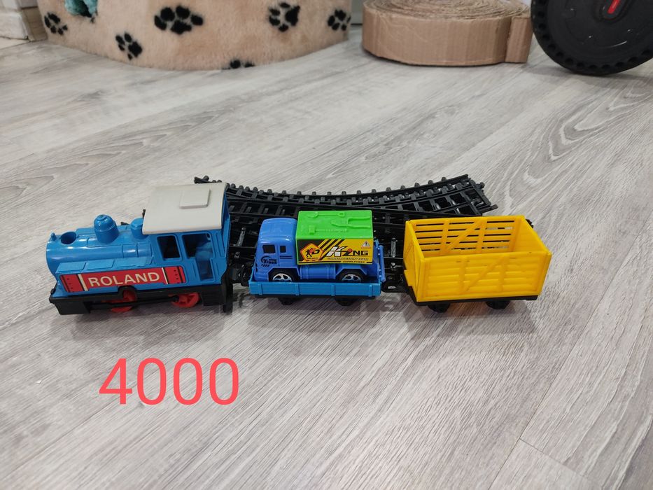 Продам игрушки детские железная дорога