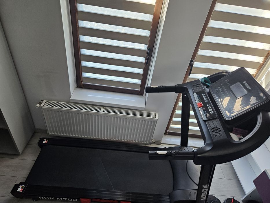 Banda alergat electrica Orion RUN M700 CADOU set gantere