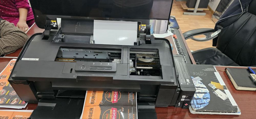 Epson L1800 holati yangi
