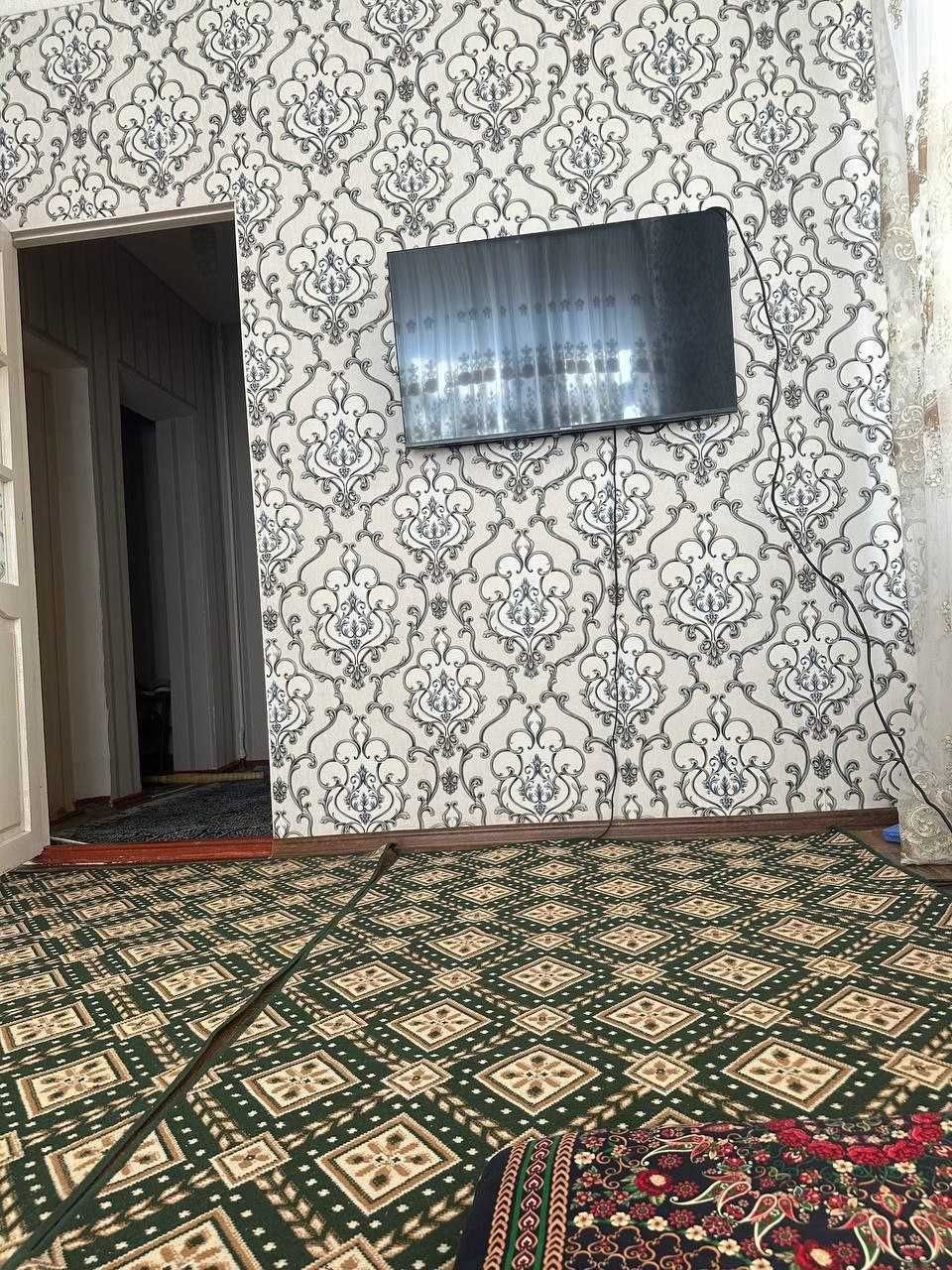 Ижарага 1 хонали уй