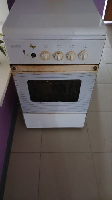 Отдам даром газовую плиту. Самовывоз