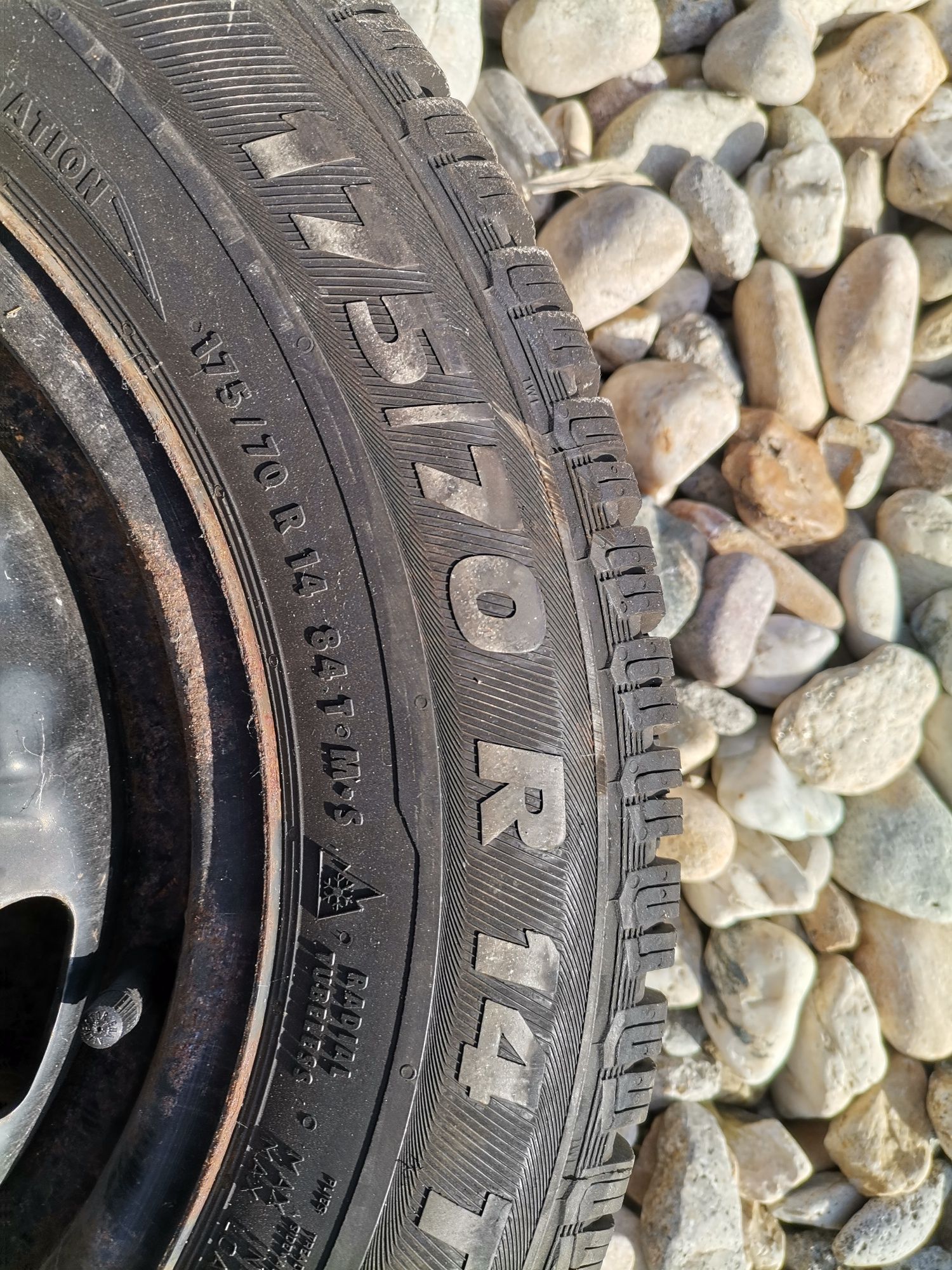 Set de 4 jante Oțel5x100 Polo Fabia Ibiza cu anvelope iarna175/70r14