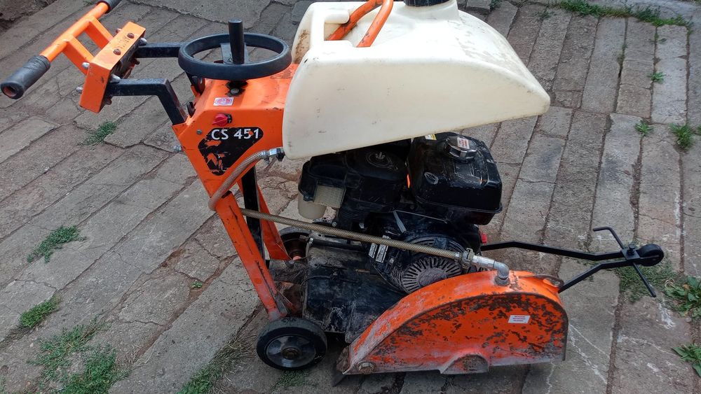 Masina de taiat asfalt beton Norton Clipper CS451