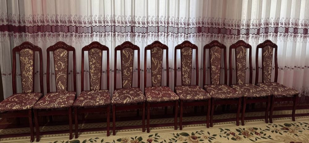 Stol va stul sotiladi.