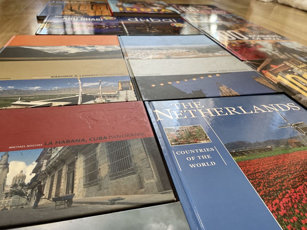 Книги за архитектура и география
