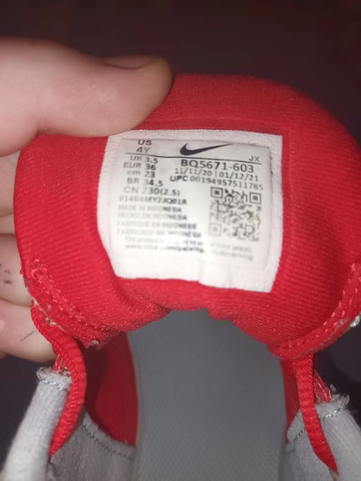 Vând adidas,i adidas negri și NIKE revolution  rosu