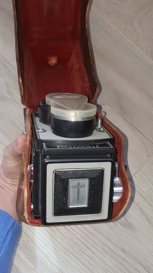 Антикварен фотоапарат Flexaret на Meоpta