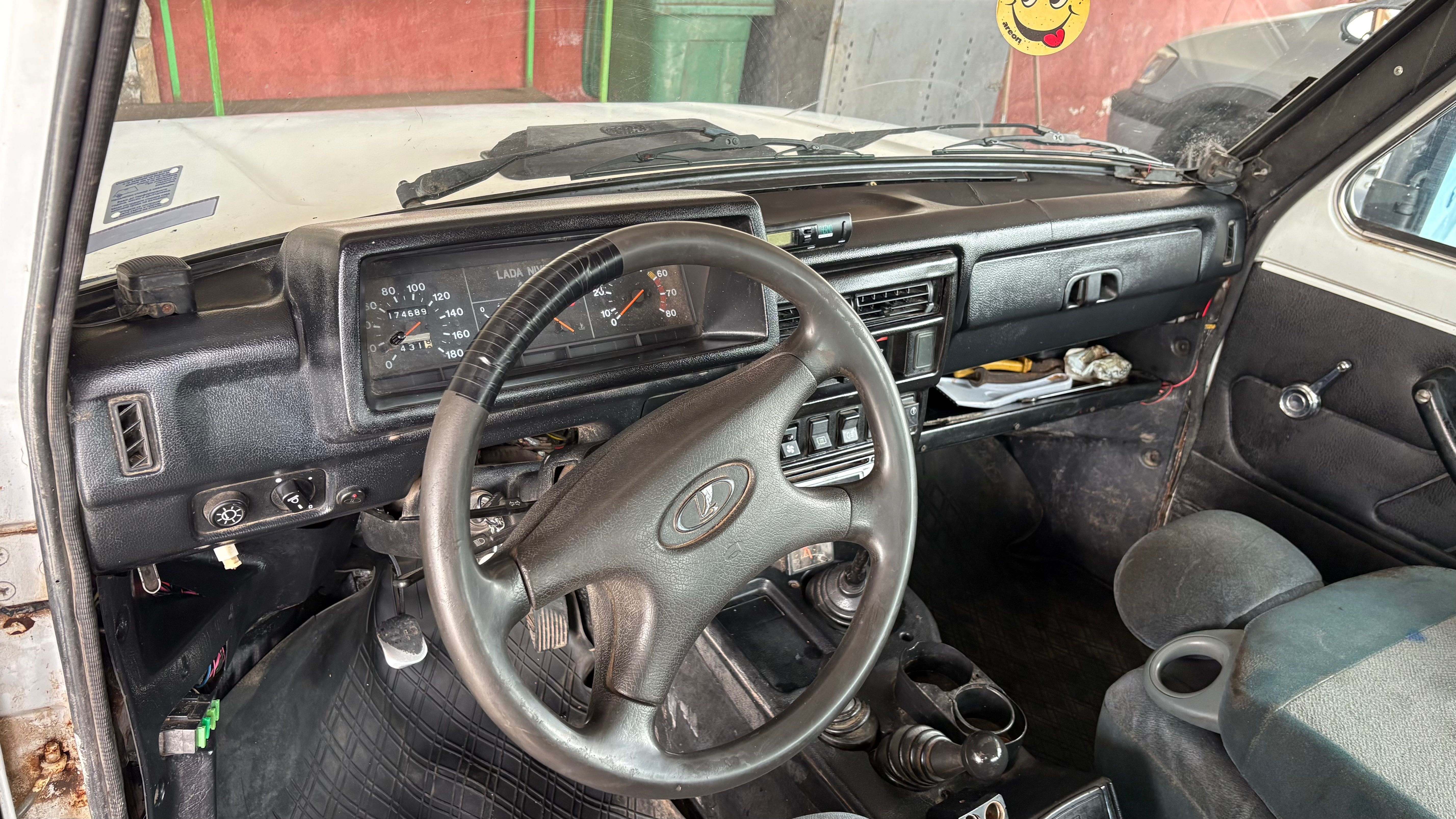 Лада Нива 4x4 ..