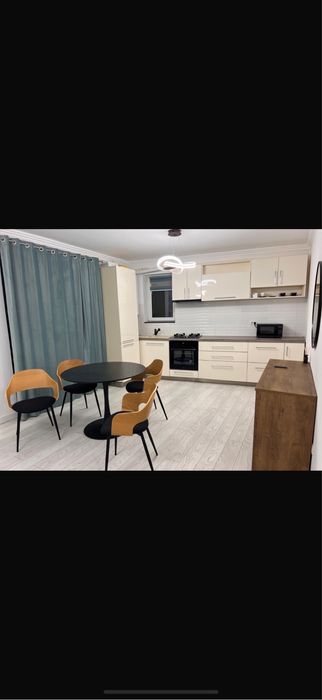Vand apartament PENTHOUSE cu terasa  ,mobilat si utilat