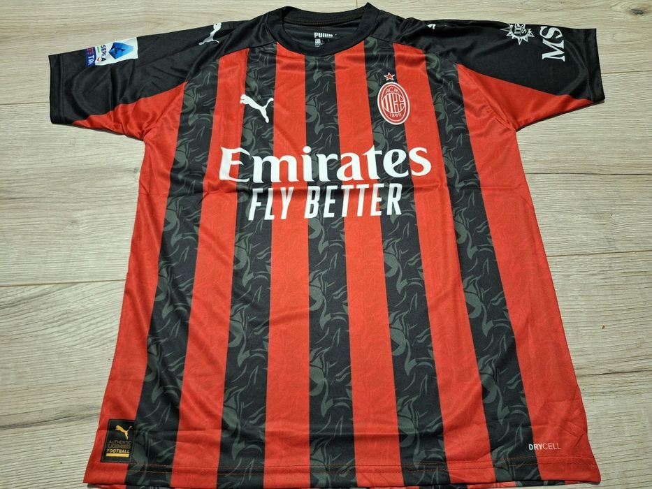 Футболна фланелка на Милан #Малдини #3# специално издание!