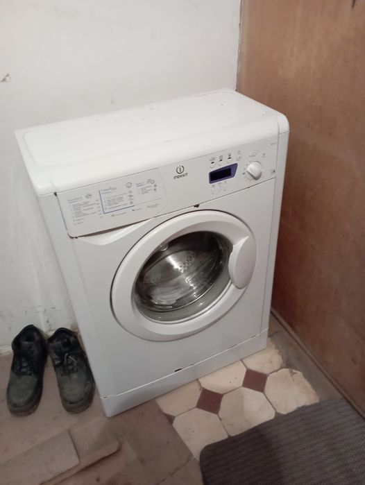 Продам стиральную машину