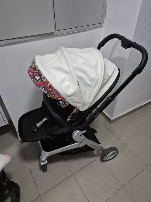 Продаю коляску  хорошая