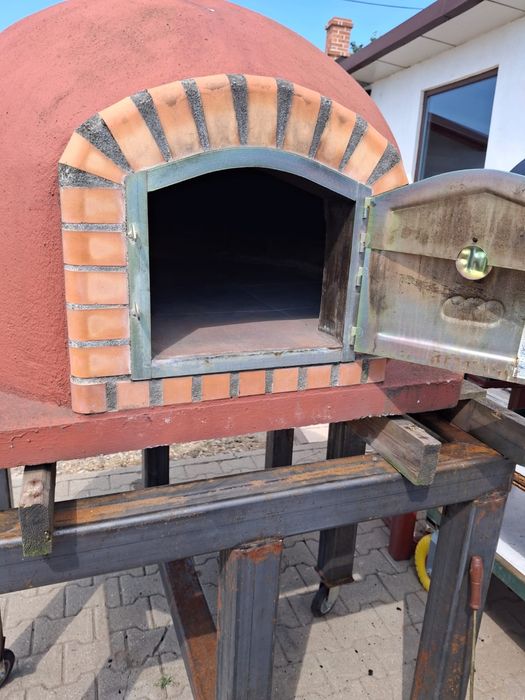 Vând cuptor traditional mobil pizza/pâine