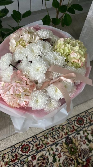 Новыйдан келген гүл сатылады арзан бағада беріп жіберемін свежий гүл