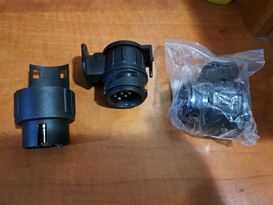 Adaptor remorca ,rulota, platforma  de la 13 pini la 7 pini sau invers