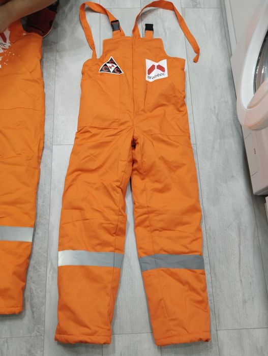 Продаётся зимняя спецодежды