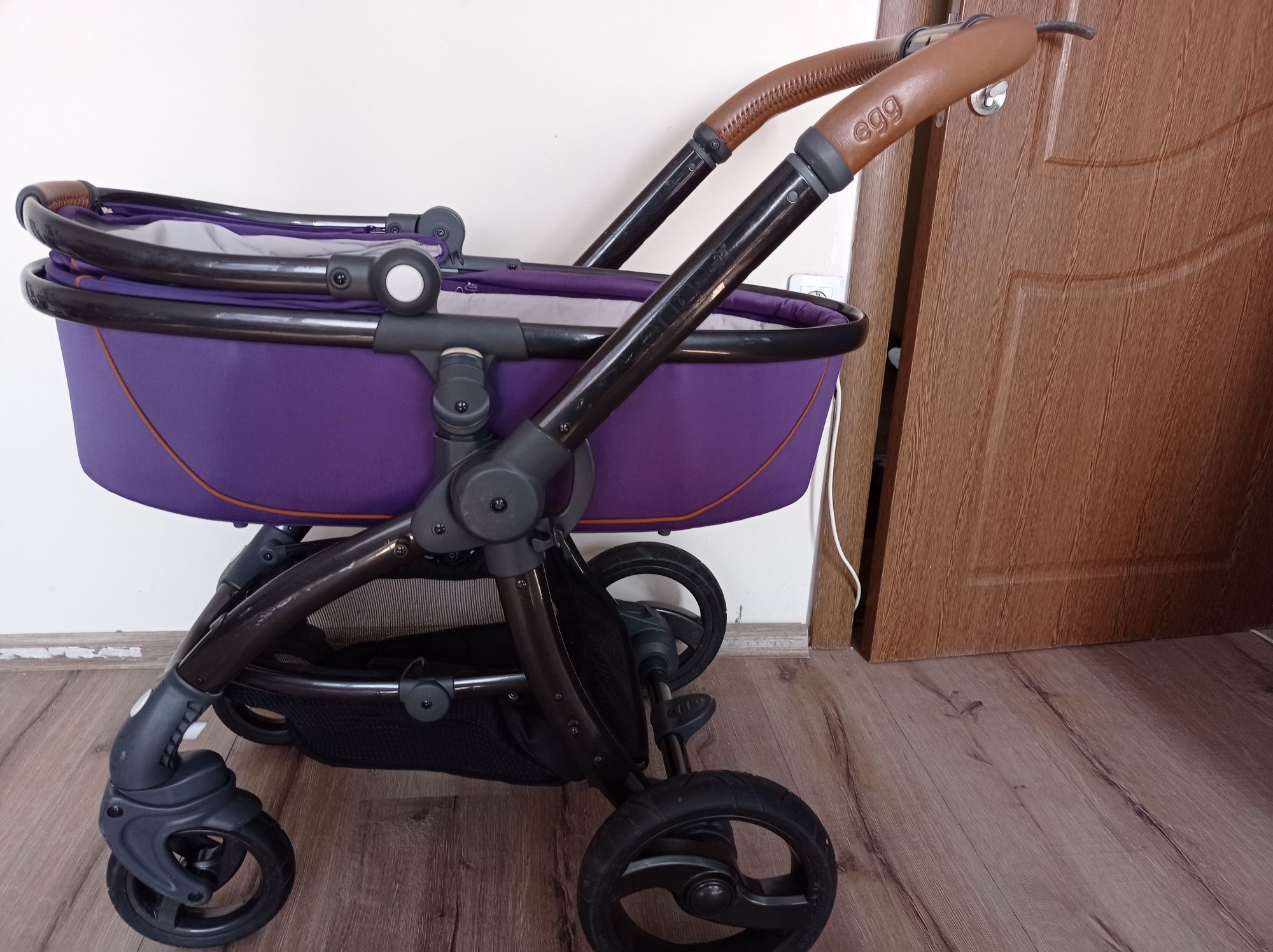 Бебешка количка Egg Purple