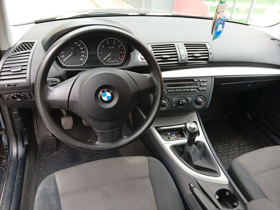 Vând sau schimb BMW 116i benzina