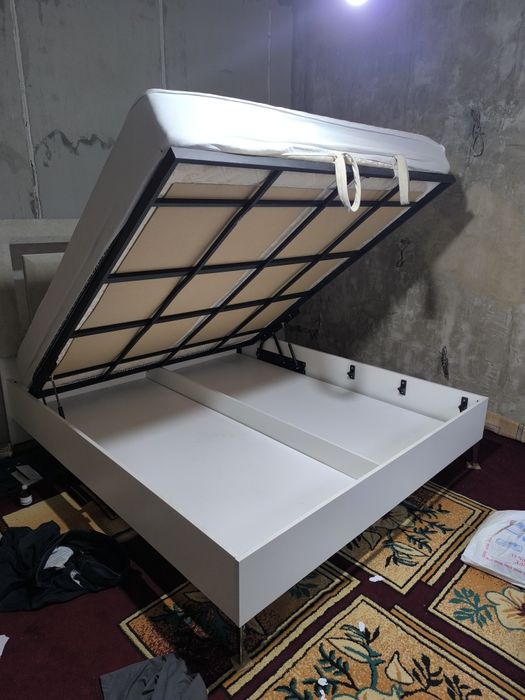 Двухспальный кровать 1.8х2 м матрасымен бірге