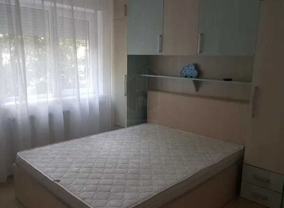 Дава се под наем Тристаен апартамент в Пловдив, Старият град - 88 кв.м за 229.5 € - Снимка #1