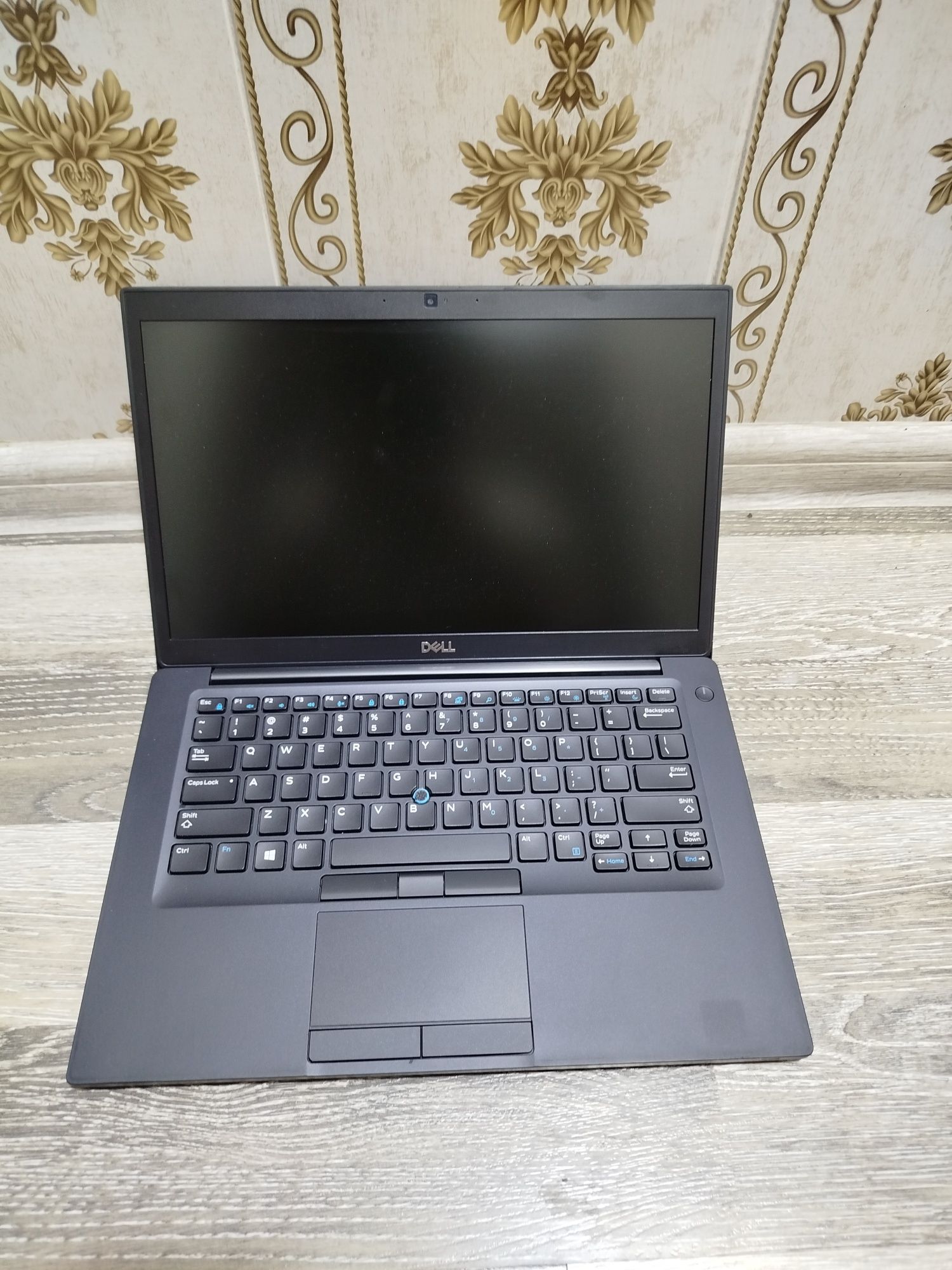 Dell i7-8650U 8/256gb dasturlash uchun yaxshi variant