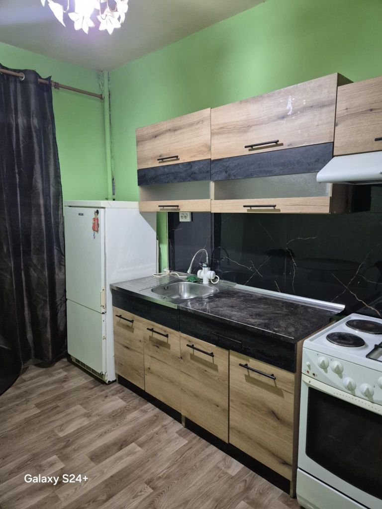 Дава се под наем Тристаен апартамент в Асеновград - 78 кв.м за 280.5 € - Снимка #12