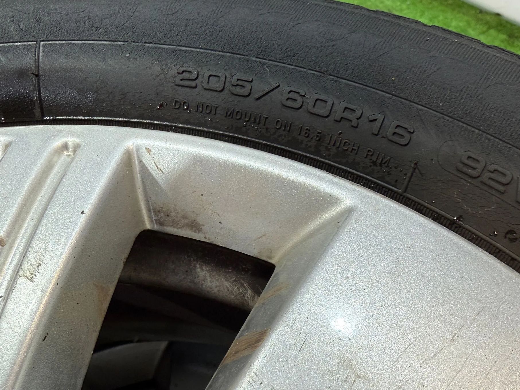 JANTE + CAUCIUCURI 4x100 205 / 60 R16 RENAULT CAPTUR 1.5 DIESEL 2014 2013-2017