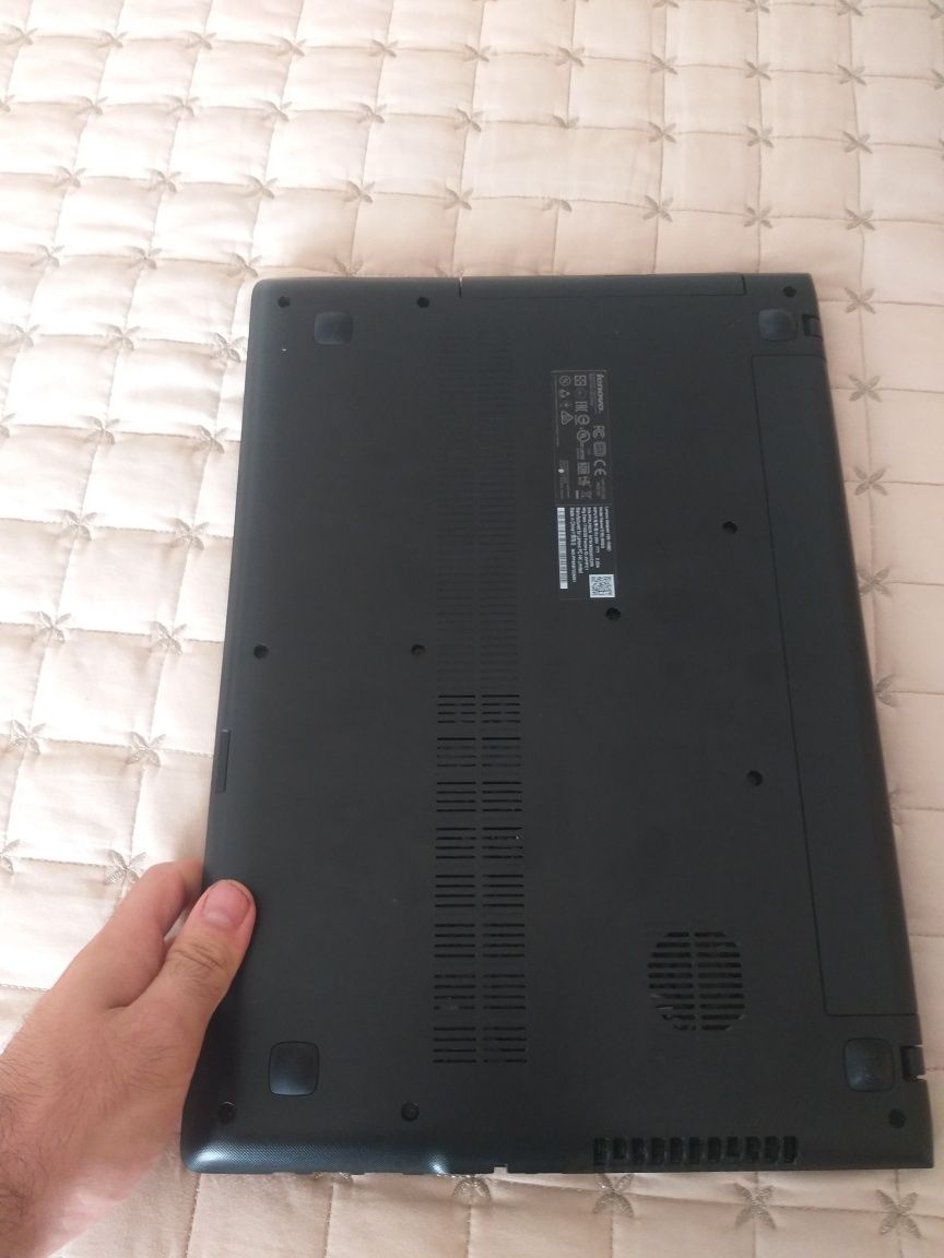 Laptop Lenovo 100-15ibd