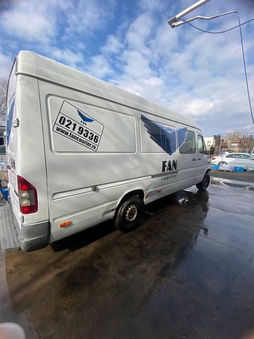 Dezmembrez Mercedes Sprinter W903 313CDI 2.2/2.7 CDI Usa/Capota/Far