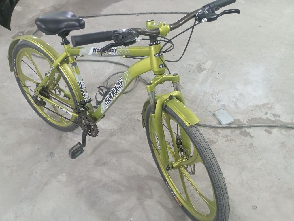 velosiped sqorsli sotiladi..