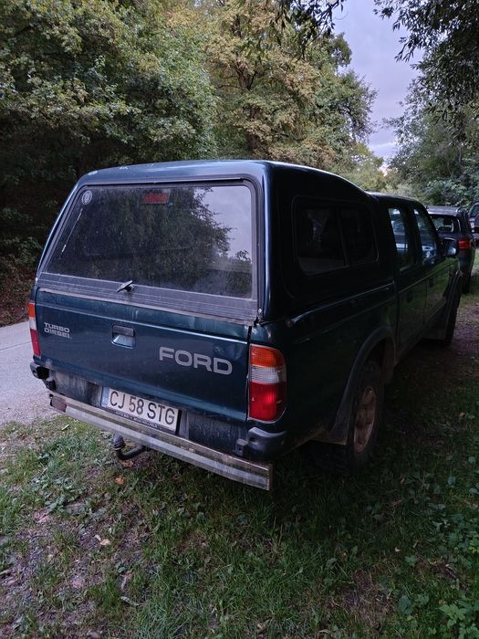 Vand Ford Ranger 4x4 cu reductor Aer conditionat stare foarte bună