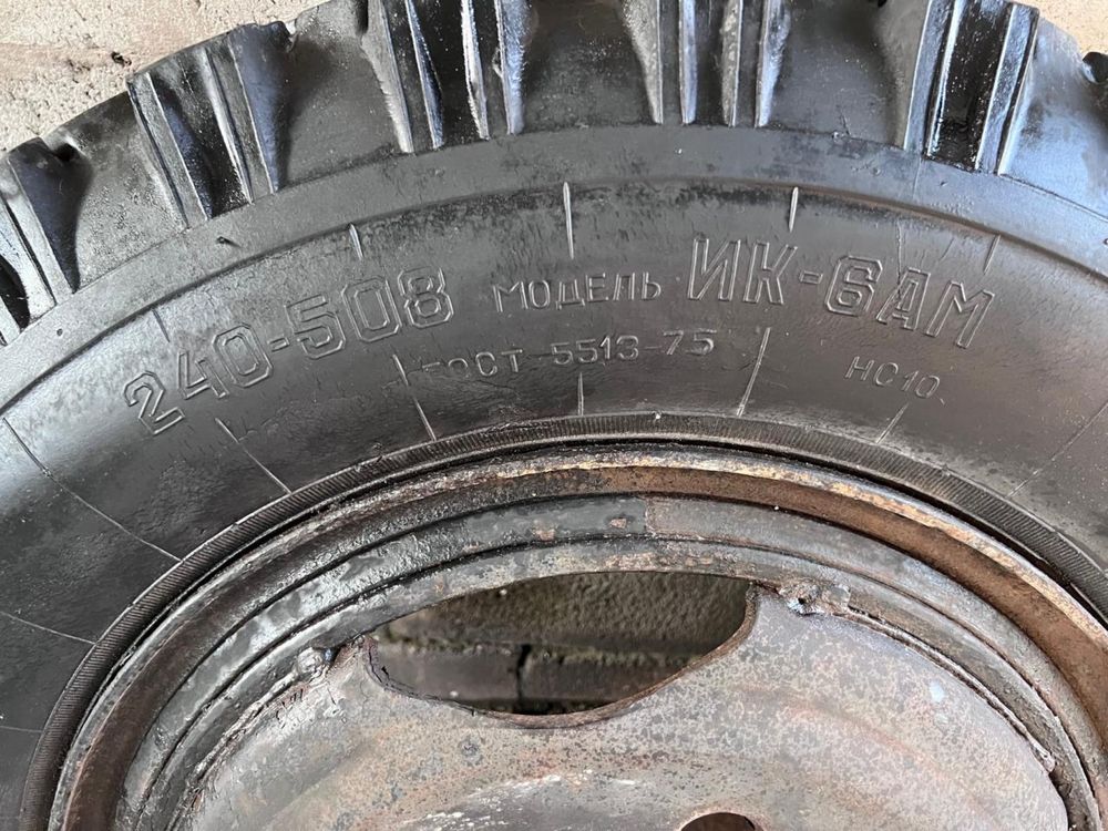 Продам шины и диски на зил
