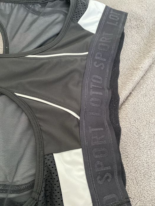 Bustiera noua ! Cu eticheta