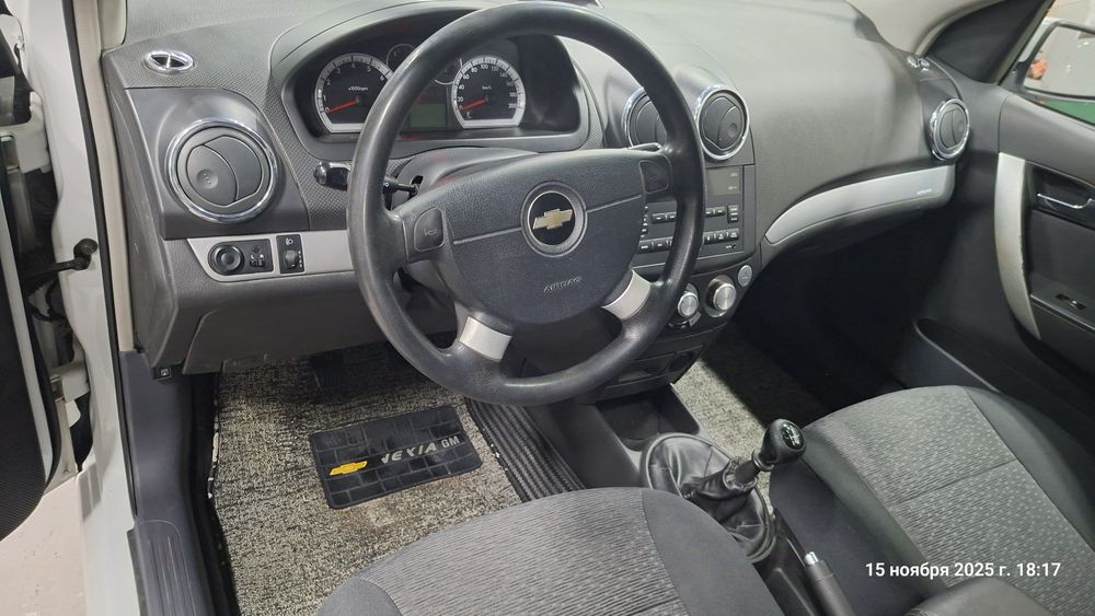 Nexia 3 mexanika sotiladi