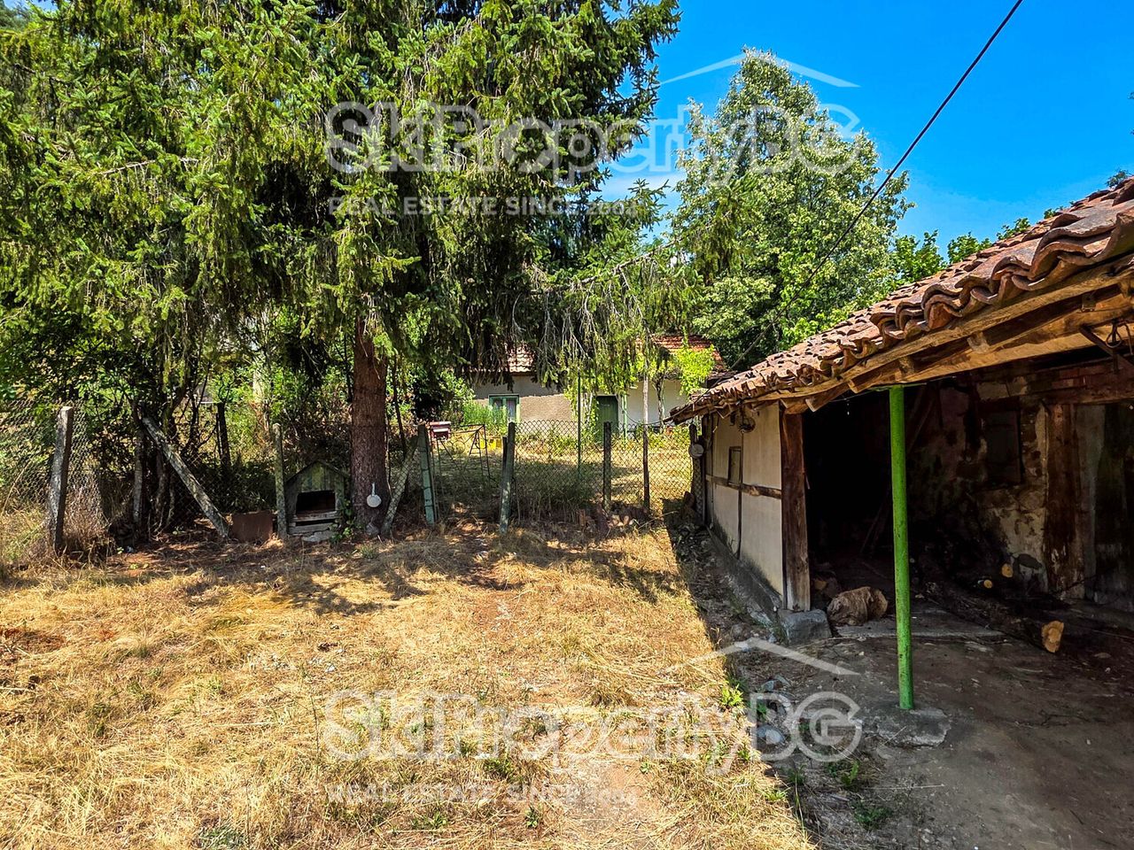 Продава се Къща в с. Райово, Област София-област - 213 кв.м за 423 €/кв.м - Снимка #19