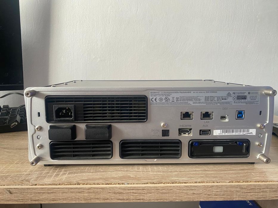 Sony Playstation 4 PS4 Development Dev Kit