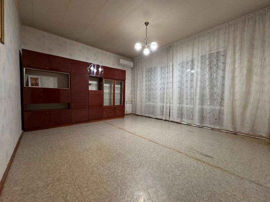 Продаю свои  2+2/9/9 по ул.Бабура 69/7