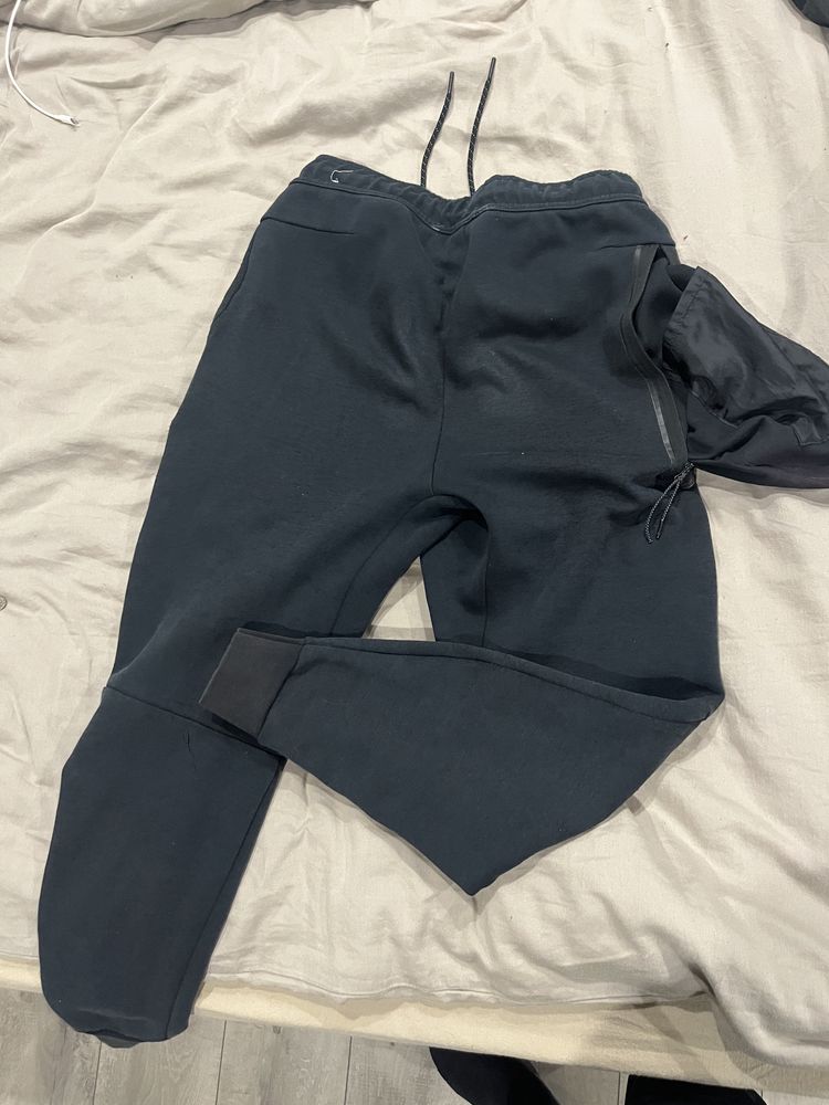 Nike tech fleece