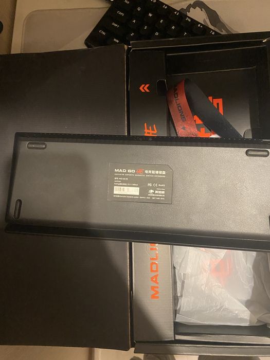 Корпус для клавиатуры 60% от Mad 60HE в хорошом состаянии