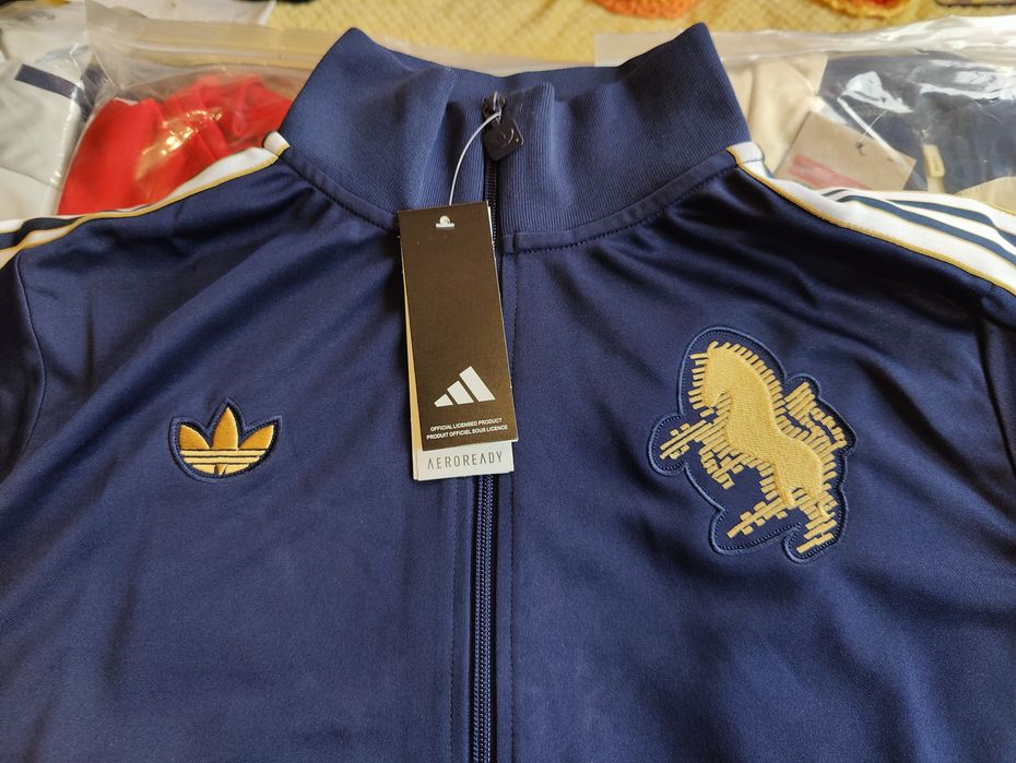 Тренировъчен футболен екип Juventus Adidas terrace icons 25/26