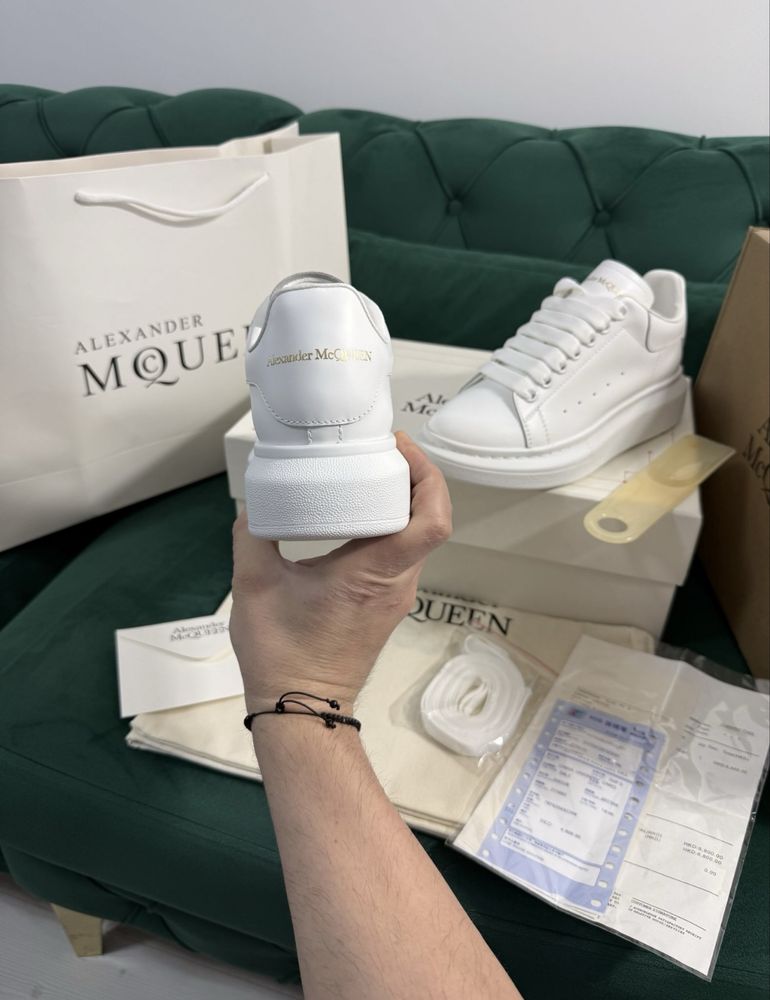 Alexander Mcqueen