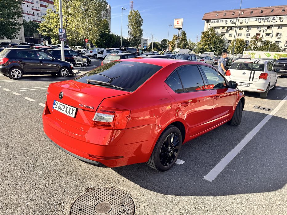 Skoda Octavia 3 facelit 2019 piele maro