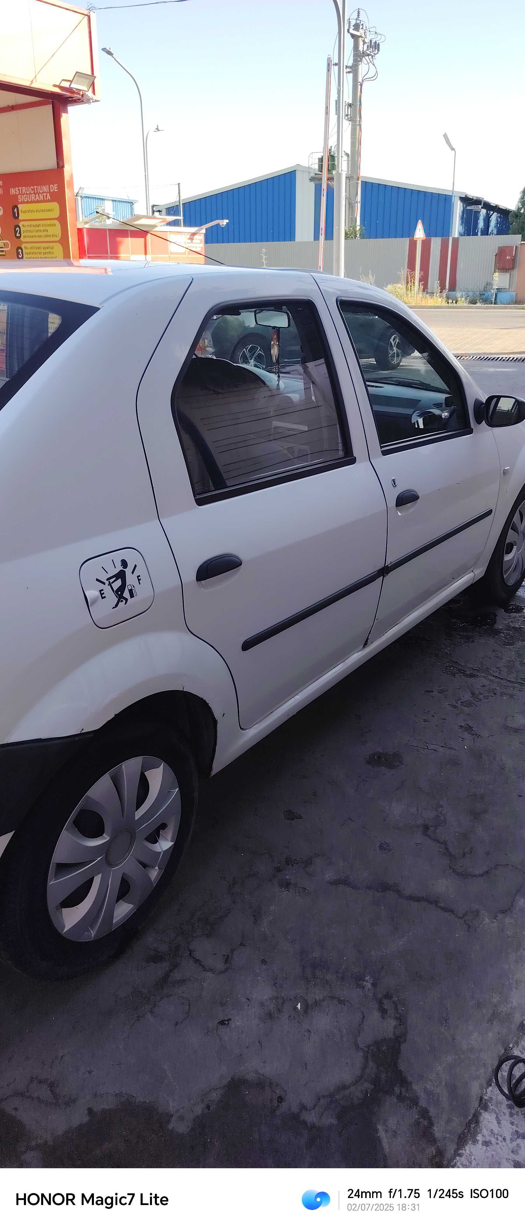 Dacia Logan Laureate 2005 benzină 1.4