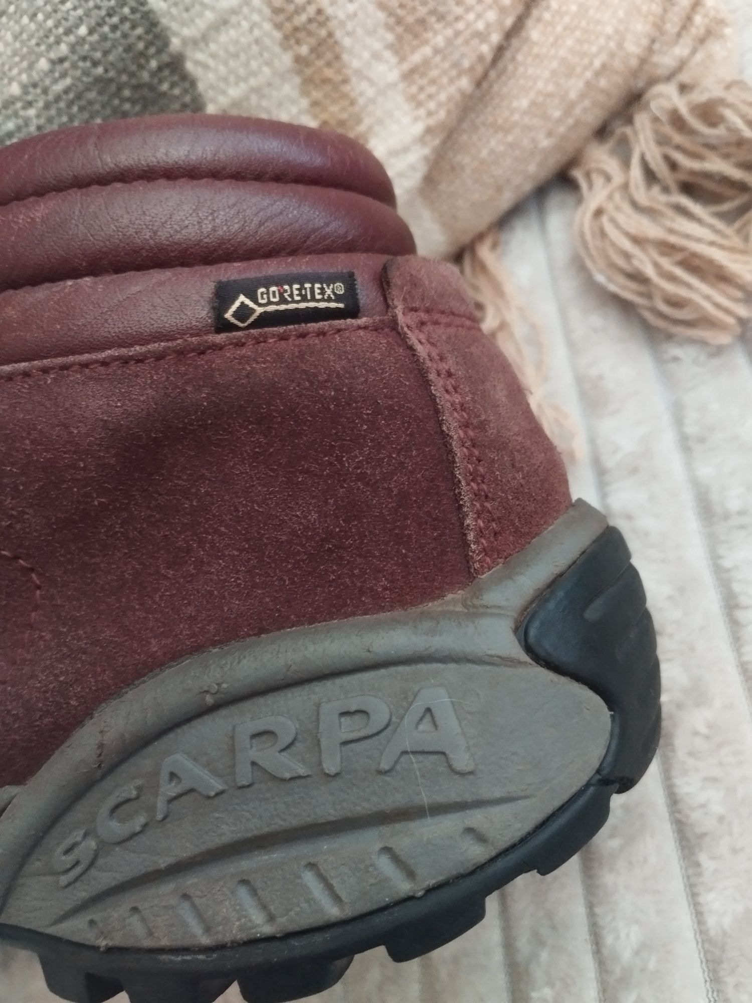 N.38 Обувки Scarpa Mojito-Gore-tex+Vibram