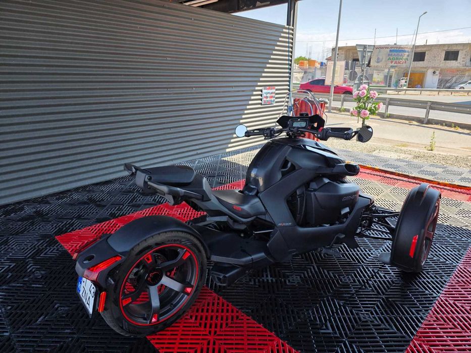 Can Am Ryker 900