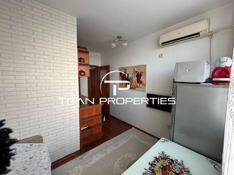 Дава се под наем Двустаен апартамент в Бургас, Славейков - 45 кв.м за 459 € - Снимка #4