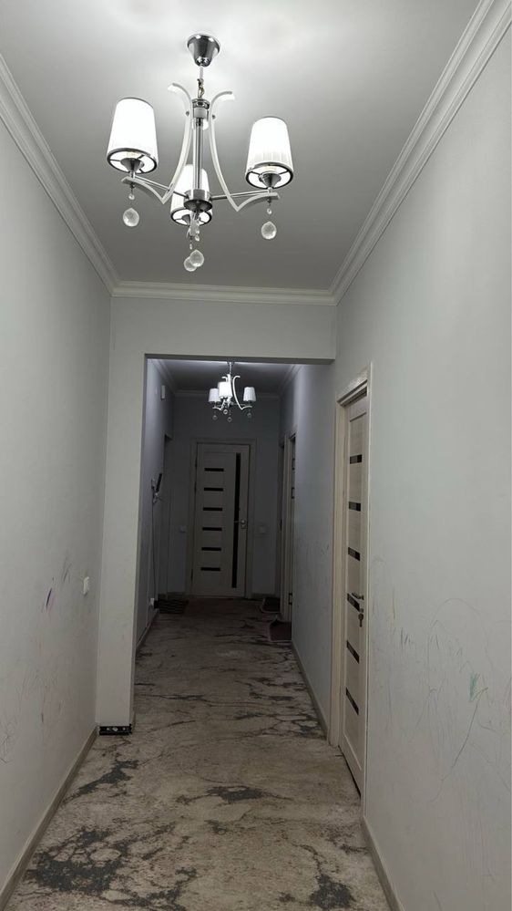 Срочно продается квартира. Янгихает.