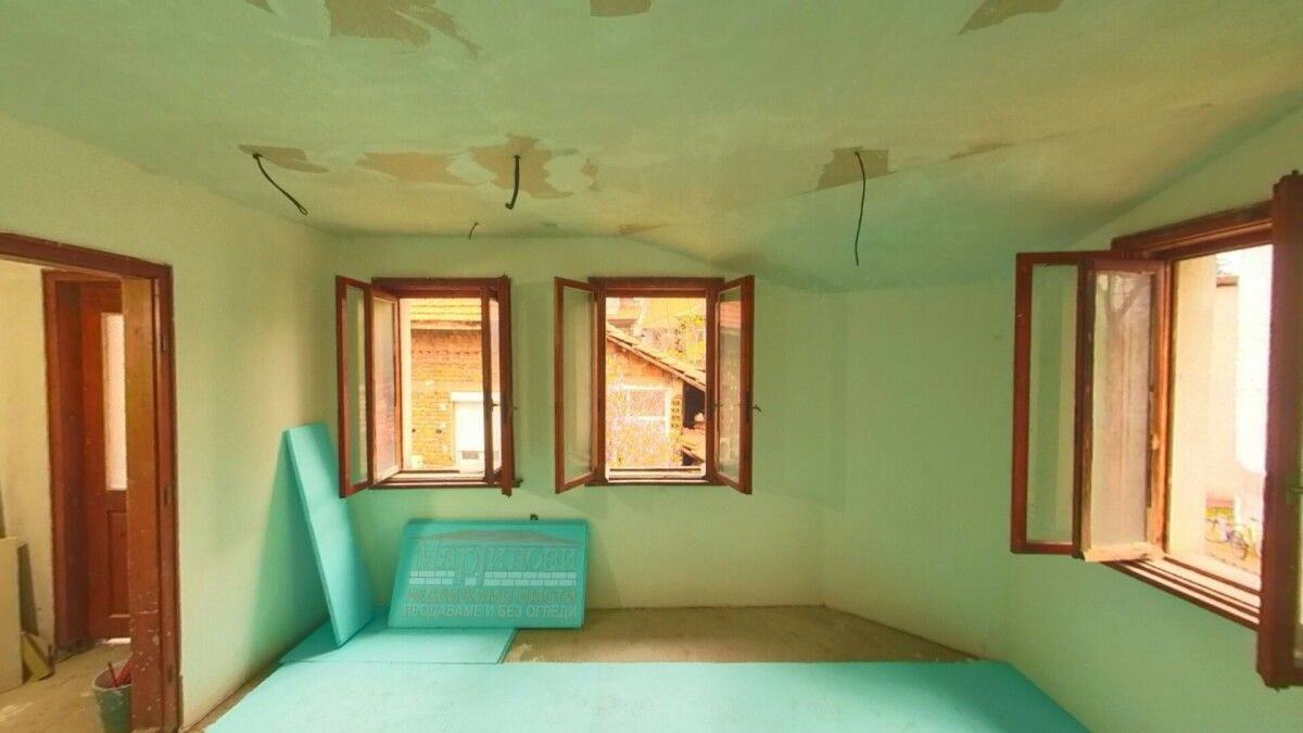 Продава се Къща в Монтана, Идеален център - 120 кв.м за 1063 €/кв.м - Снимка #9