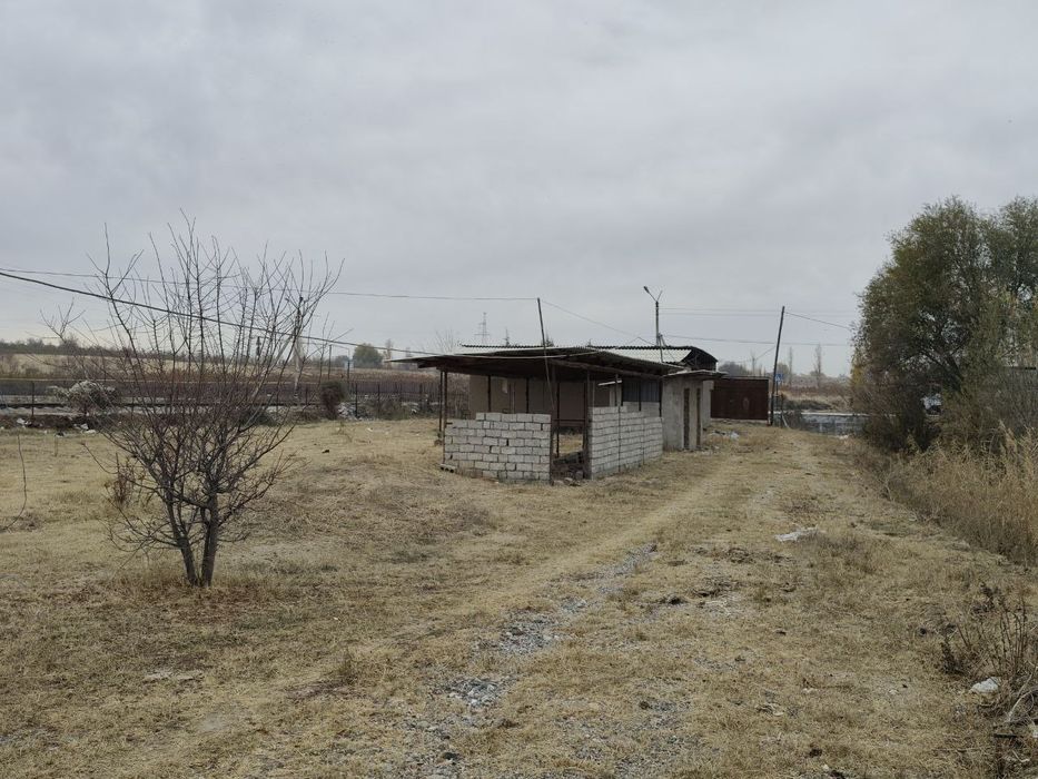 Yer sotiladi 5 sotix Qibray tumanida