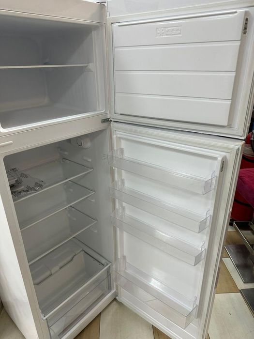Frigider VORTEX, VDD22SWH01V, doua usi, 212 l, H 144 cm, Clasa F, -A-